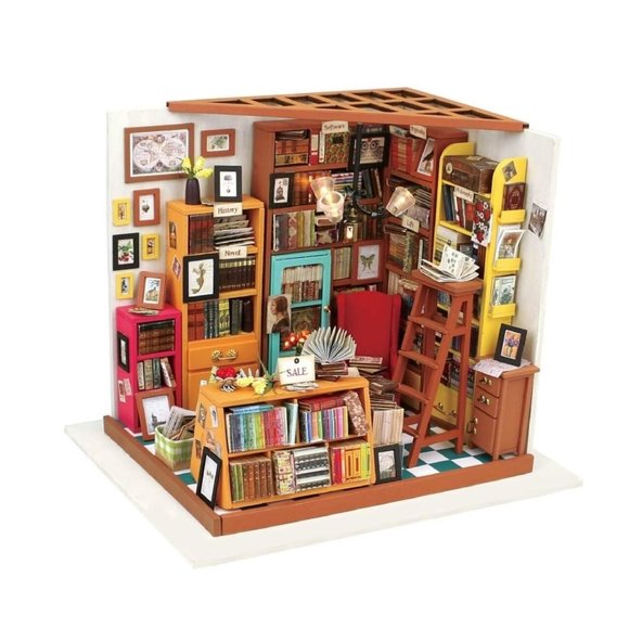 DIY 3D Dollhouse Puzzle - Sam's Study - Picture 1 of 6